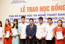 80 sinh viên nghèo vượt khó được trao học bổng Hessen (Đức)