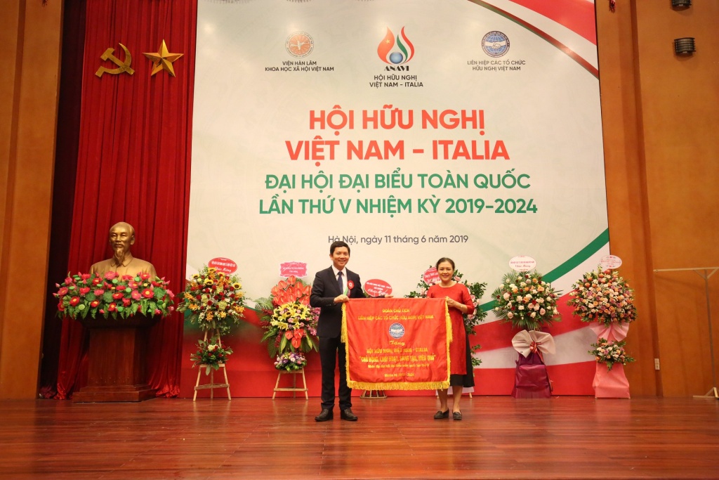 hoi huu nghi viet nam italia cau noi cho hop tac viet y