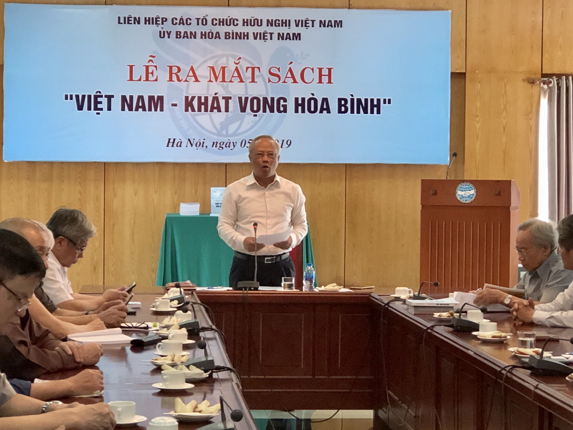 khat vong hoa binh le song cua dan toc viet nam