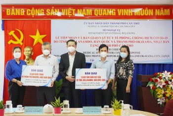 Nhật Bản, Hàn Quốc hỗ trợ vật tư y tế giúp Cần Thơ phòng, chống dịch COVID-19