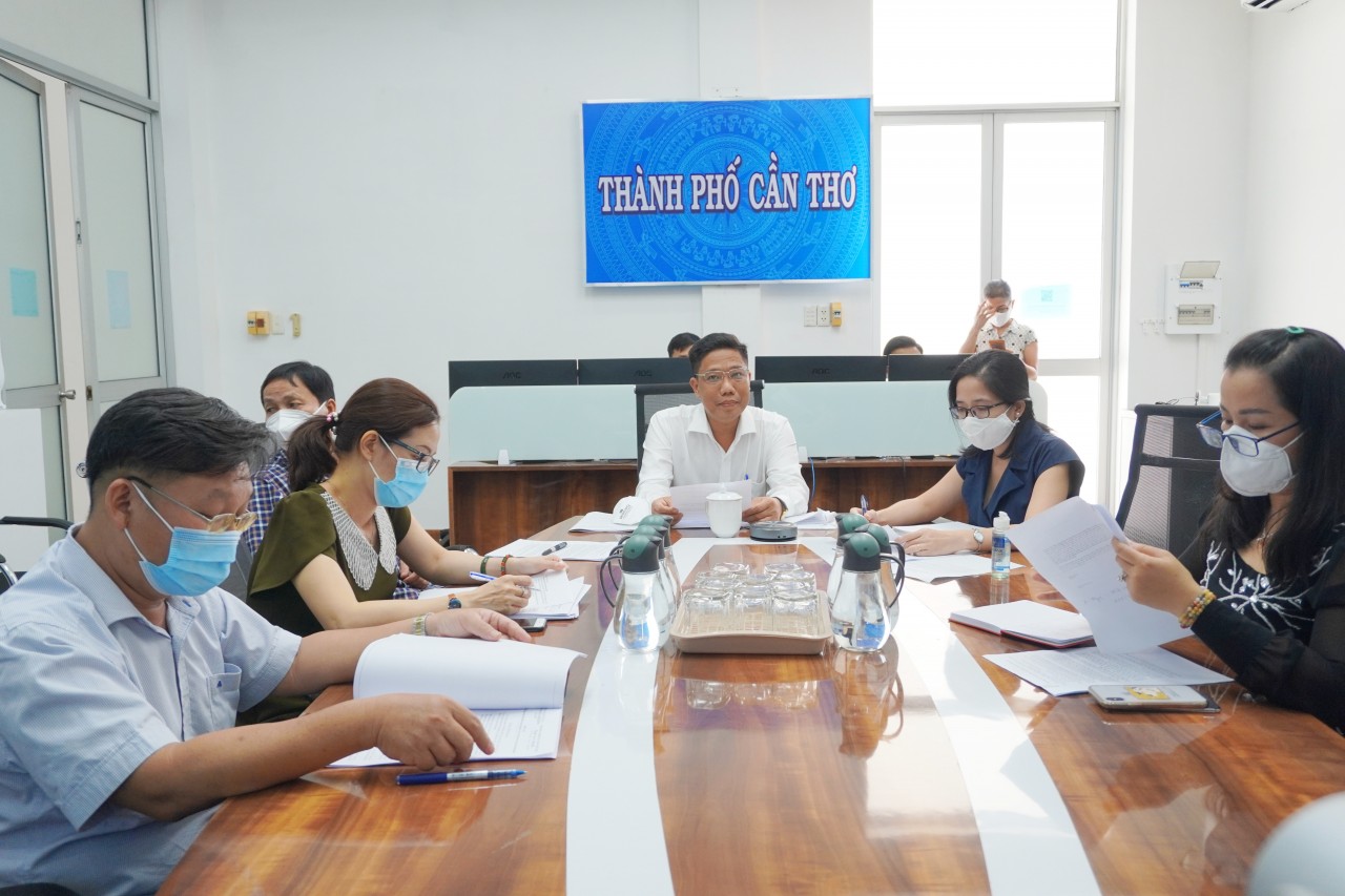 Clear Rivers (Hà Lan) triển khai dự án thí điểm thu gom rác trên sông Hậu tại Cần Thơ