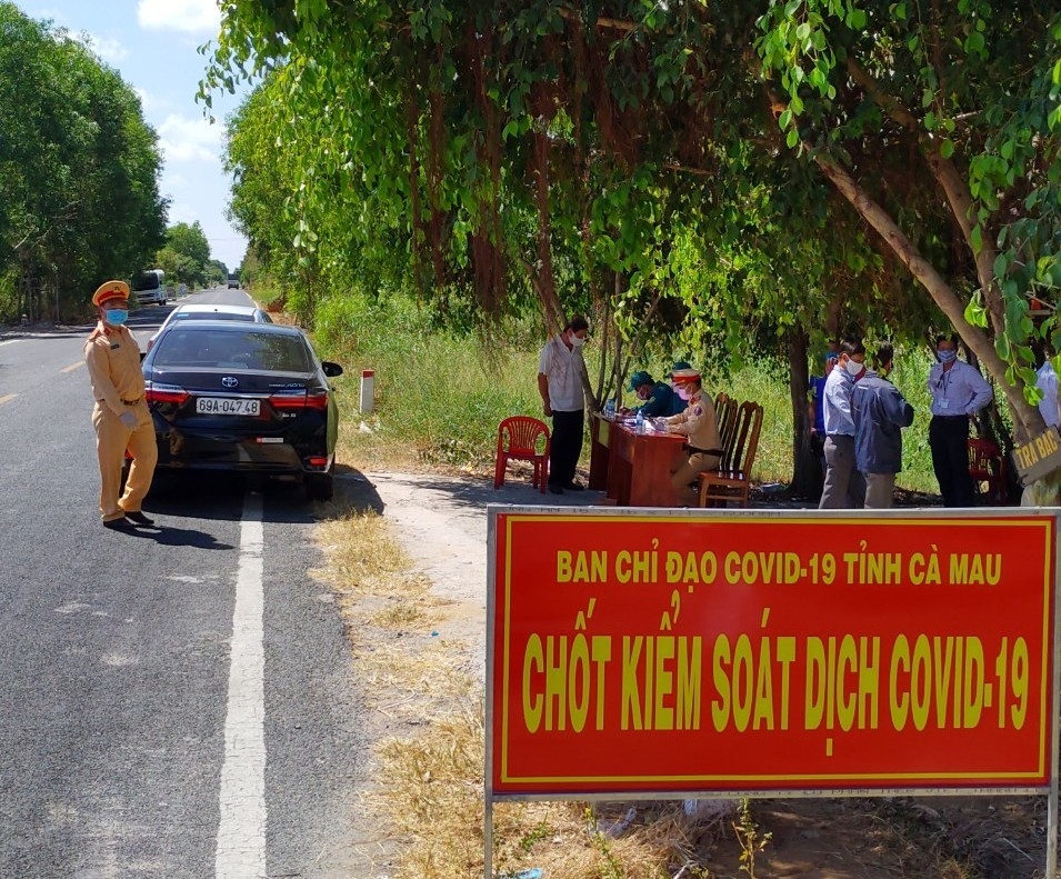 ca mau lap chot tram kiem soat nghiem ngat dich benh covid 19