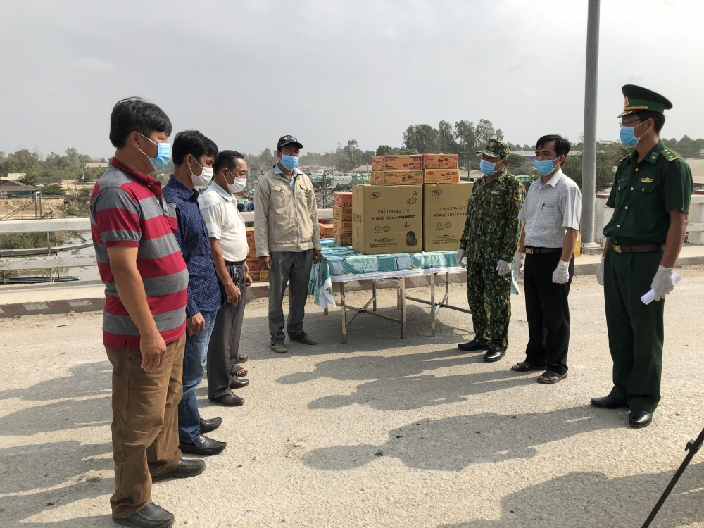 Đồng Tháp hỗ trợ kiều bào 2 tỉnh Kandal và Prey Veng (Campuchia) phòng, chống Covid-19