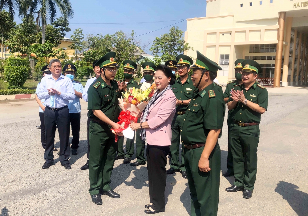 Chủ tịch Quốc hội đánh giá cao công tác phòng chống dịch bệnh Covid-19 của TP Hà Tiên