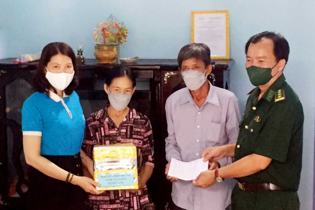 An Giang trao tặng “Mái ấm biên cương” cho phụ nữ nghèo