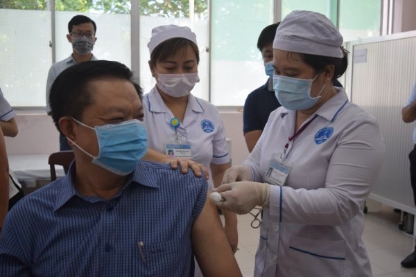 Cần Thơ phát động hưởng ứng Chiến dịch tiêm chủng vắc xin phòng COVID-19