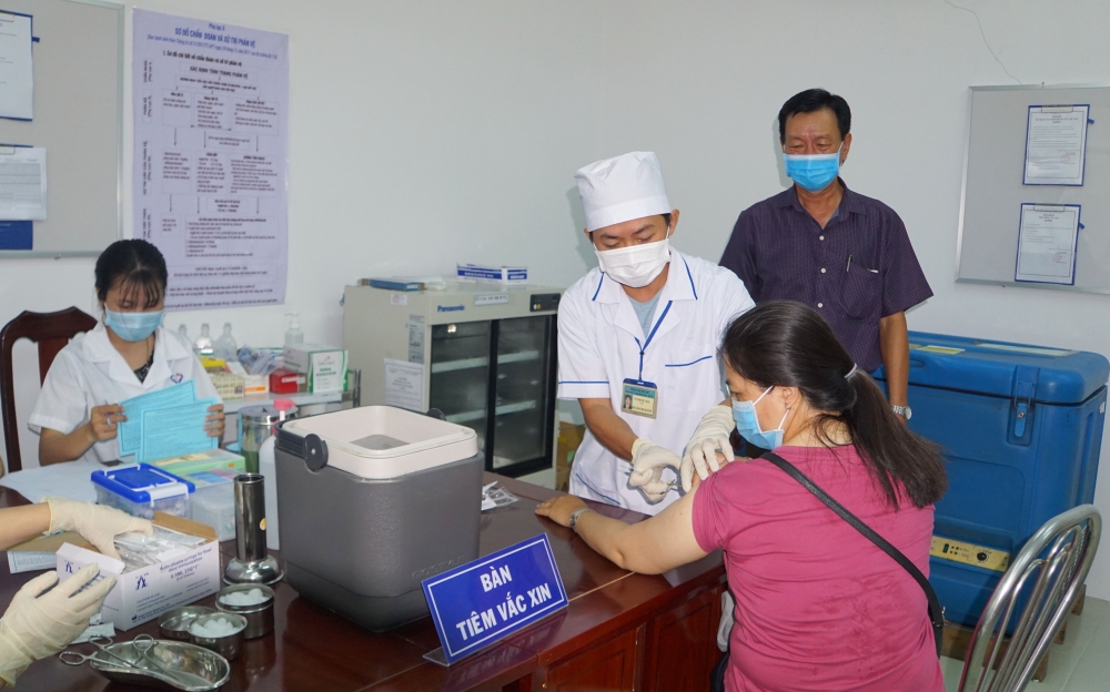 Cần Thơ: Triển khai tiêm vắc xin phòng COVID-19 đồng loạt ở các điểm tiêm trên địa bàn