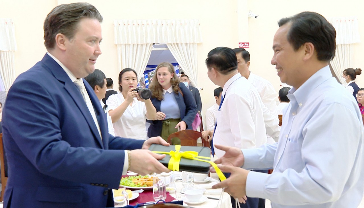 Tân Đại sứ Hoa Kỳ lạc quan về cơ hội hợp tác của Vinamilk tại Mỹ