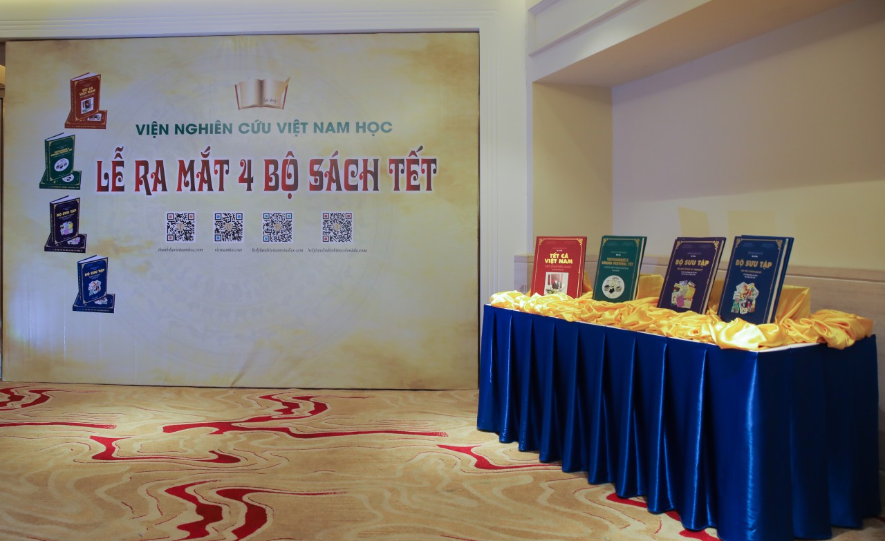 Viện Nghiên cứu Việt Nam học ra mắt 4 Bộ sách phác họa Tết của người Việt tại TP Hồ Chí Minh