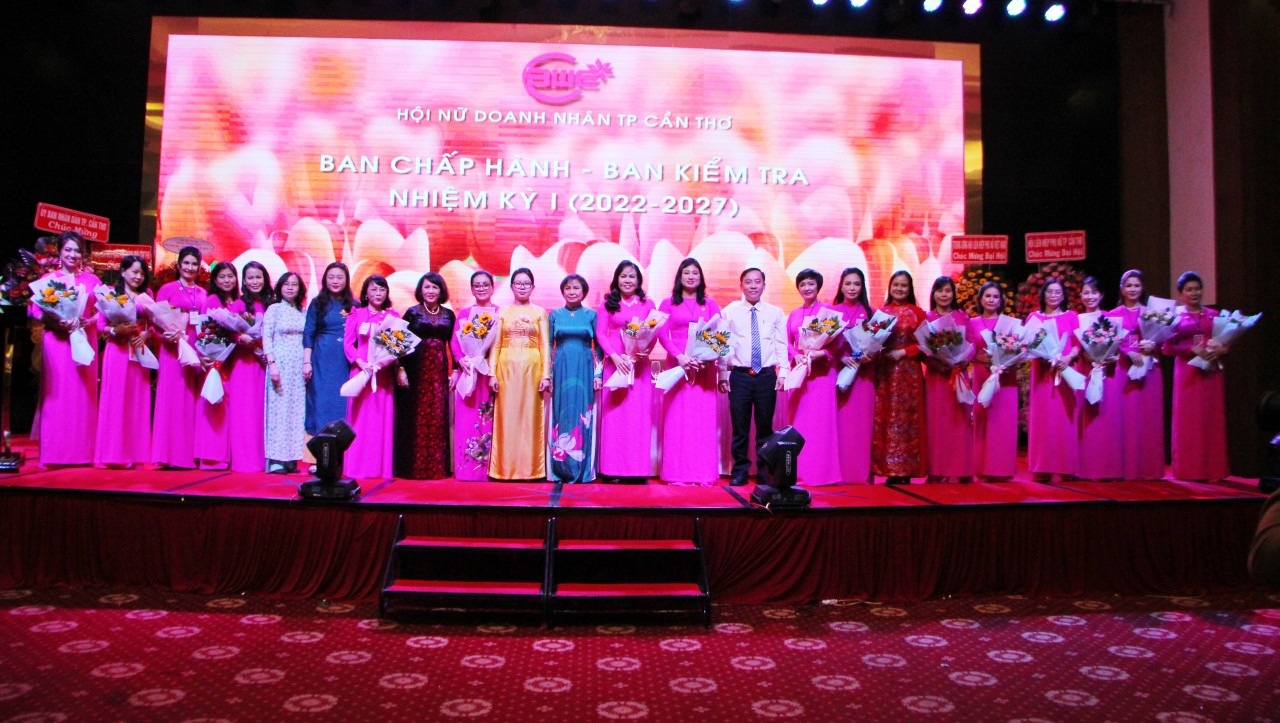 TP. Cần Thơ: Xây dựng Hội Nữ doanh nhân “Bản lĩnh - Khát vọng - Nhân ái” TP. Cần Thơ: Xây dựng Hội Nữ doanh nhân “Bản lĩnh - Khát vọng - Nhân ái”