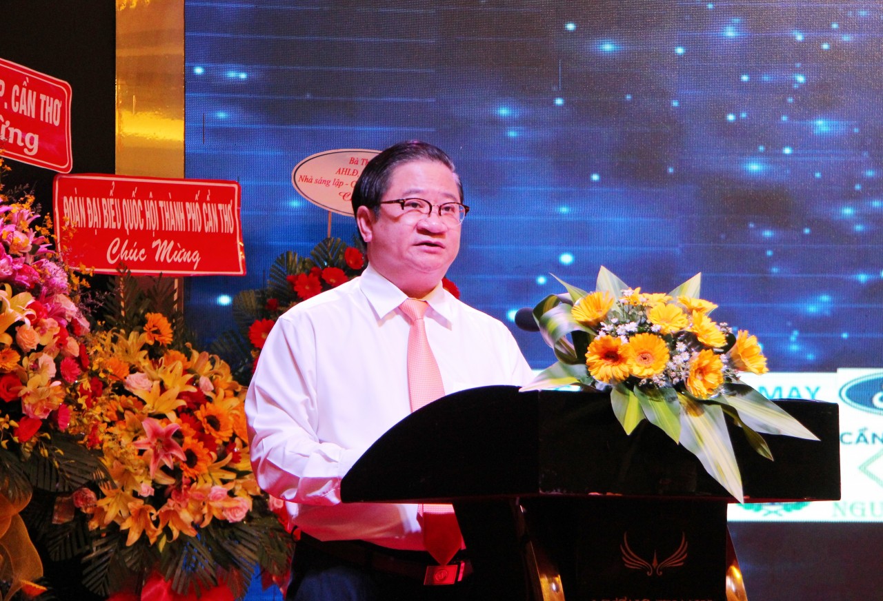 TP. Cần Thơ: Xây dựng Hội Nữ doanh nhân “Bản lĩnh - Khát vọng - Nhân ái” TP. Cần Thơ: Xây dựng Hội Nữ doanh nhân “Bản lĩnh - Khát vọng - Nhân ái”