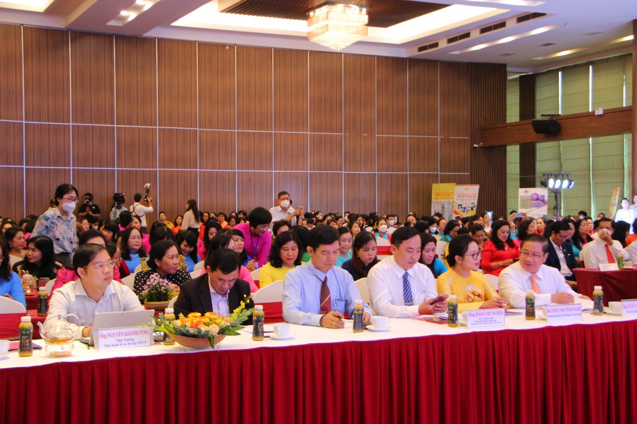 TP. Cần Thơ: Xây dựng Hội Nữ doanh nhân “Bản lĩnh - Khát vọng - Nhân ái” TP. Cần Thơ: Xây dựng Hội Nữ doanh nhân “Bản lĩnh - Khát vọng - Nhân ái”