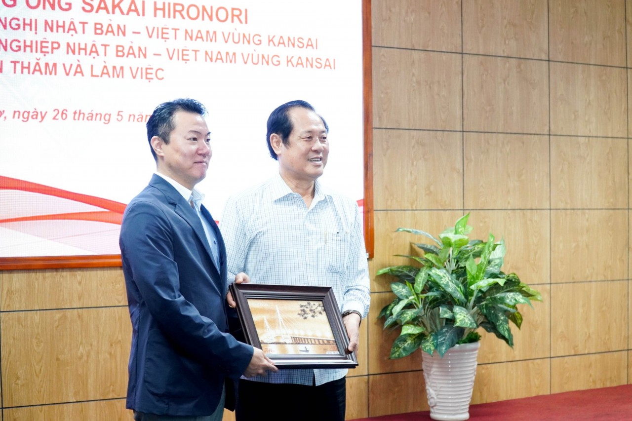Cần Thơ đẩy mạnh quan hệ hợp tác hữu nghị với vùng Kansai (Nhật Bản)