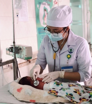 Cần Thơ: Cứu sống mẹ con sản phụ 28 tuổi tiền sản giật nguy kịch