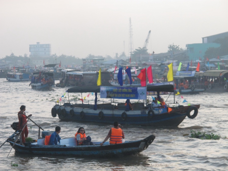 can tho soi noi ngay hoi du lich van hoa cho noi cai rang 2019