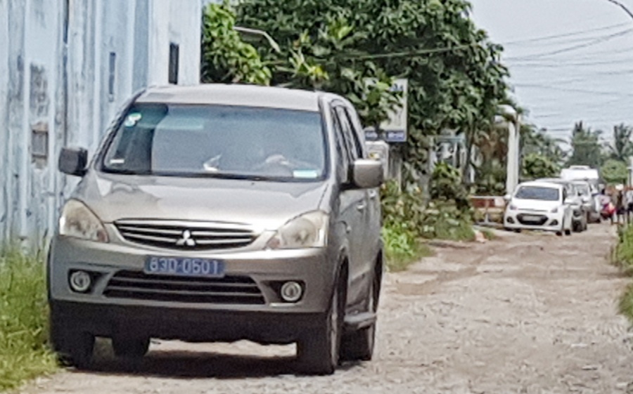 Sóc Trăng: Kiểm điểm những trường hợp dùng xe công dự đám cưới "3 ngày 4 tiệc"