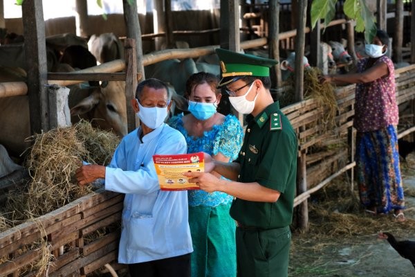 Bộ đội Biên phòng An Giang đồng hành cùng đồng bào dân tộc Khmer vùng biên giới