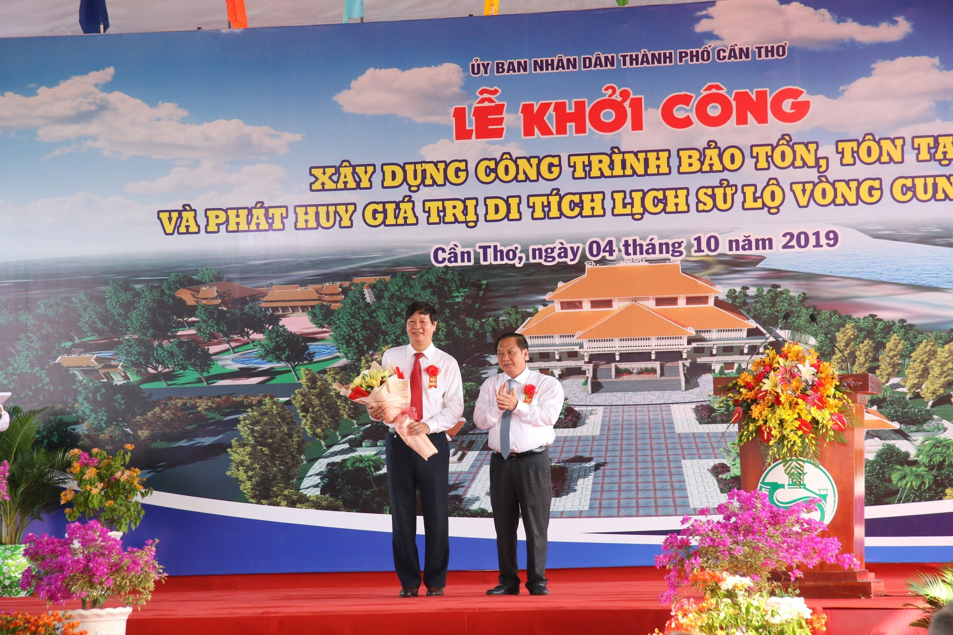 can tho khoi cong khu tuong niem lo vong cung vanh dai lua huyen thoai