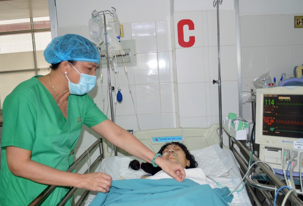 Bệnh viện ĐKTW Cần Thơ: “Báo động đỏ” huy động 6 ê kíp cứu bệnh nhân bị tai nạn giao thông nghiêm trọng