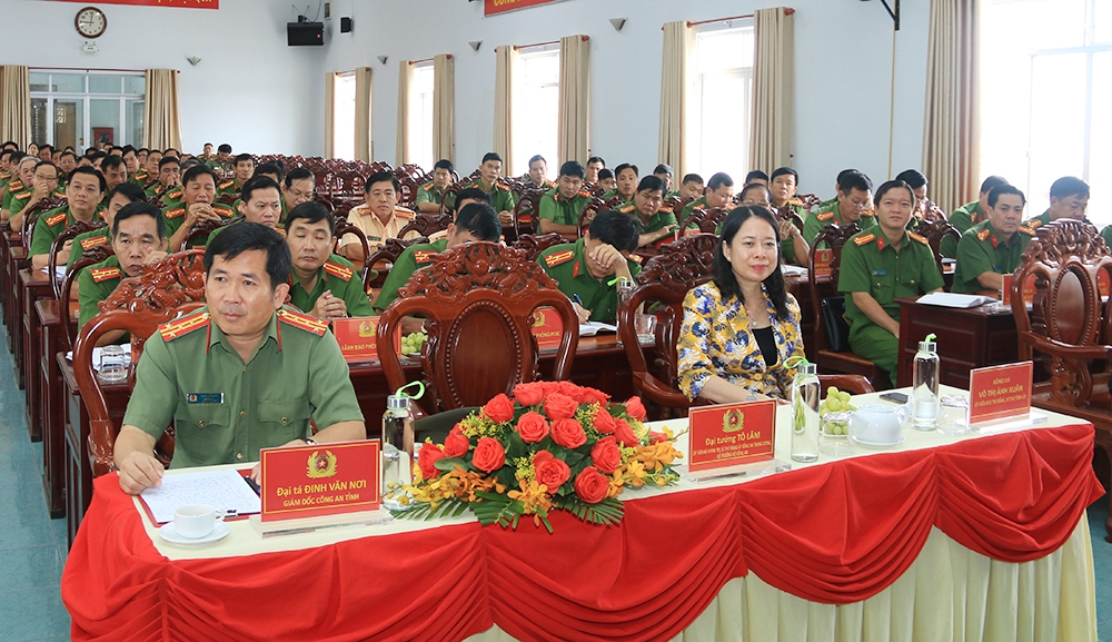 Bộ trưởng Tô Lâm đến thăm và làm việc với Công an tỉnh An Giang