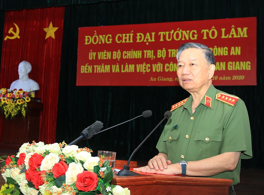 Bộ trưởng Tô Lâm đến thăm và làm việc với Công an tỉnh An Giang