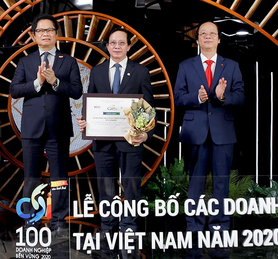 HDBank tiếp tục lọt top 10 doanh nghiệp bền vững của năm