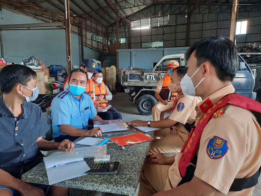 An Giang: Tăng cường kiểm tra hoạt động khai thác cảng và bến thủy nội địa