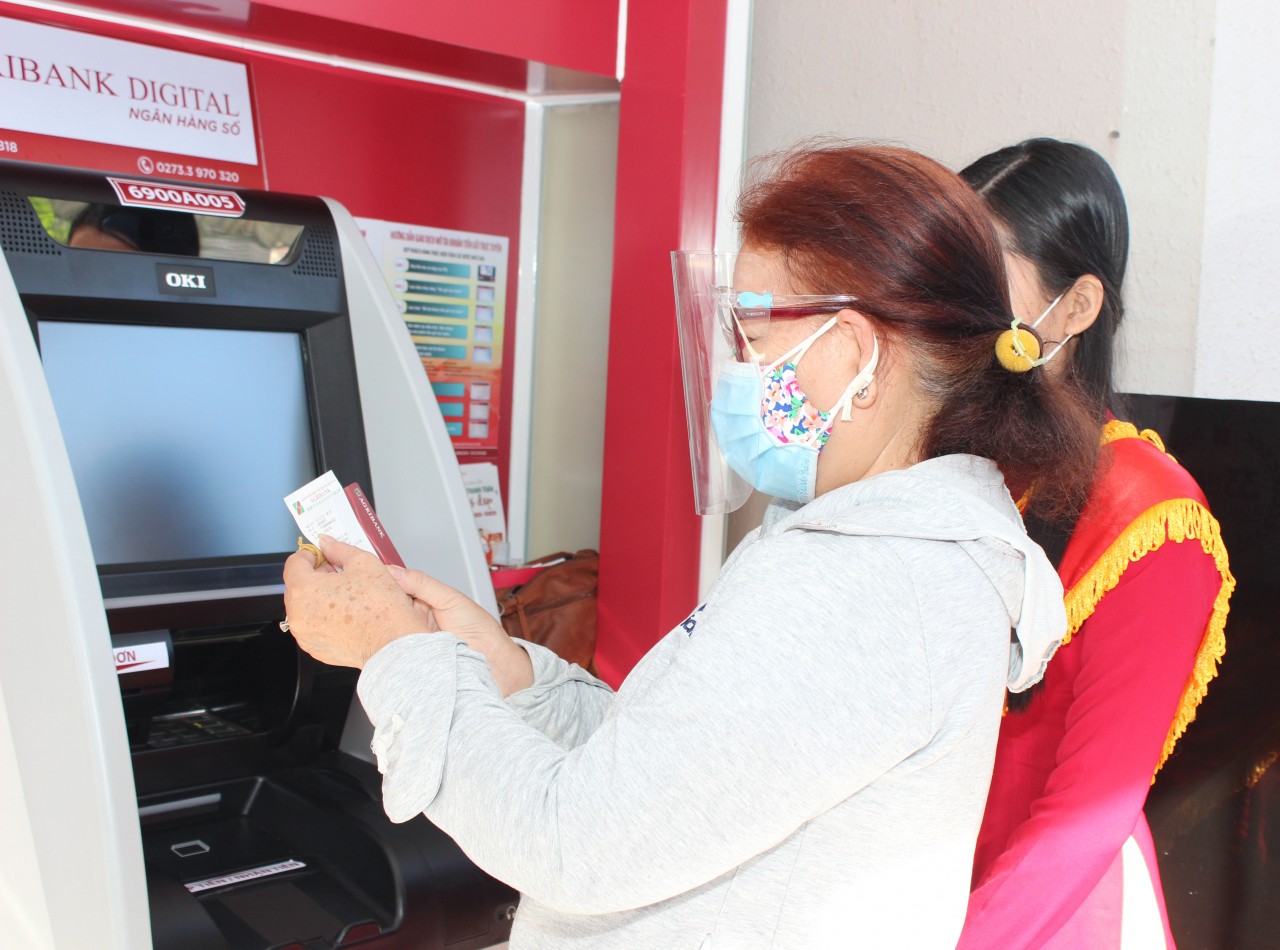 Agribank Tiền Giang: Khai trương đưa vào hoạt động 2 CDM Agribank Digital – Auto Banking