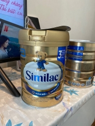 sua similac bi to von cuc co mau la abbott noi dang kiem chung