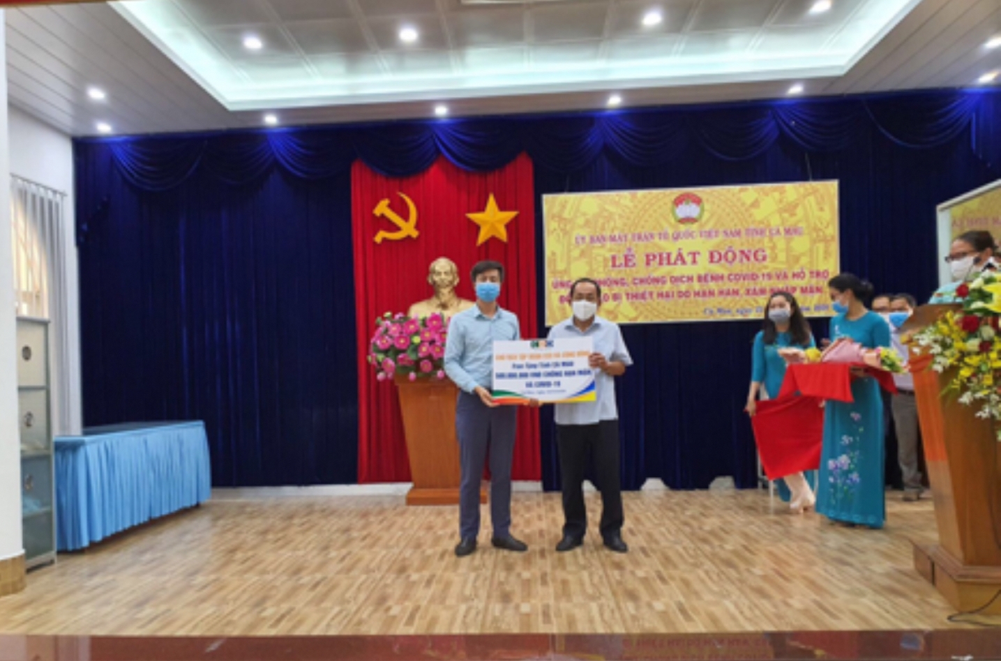 tap doan ceo ung ho 2 ty dong cung tp ha noi chong dich covid 19
