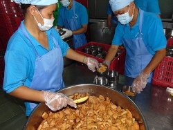 Vì sao nguy cơ ngộ độc thực phẩm tăng cao trong mùa hè ?