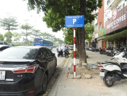 thi diem cam xe tren pho di bo quanh ho hoan kiem trong 1 thang