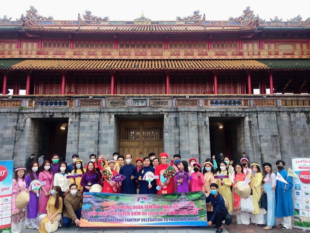Đại diện lữ hành, blogger Thái Lan khảo sát, trải nghiệm du lịch Cố đô Huế
