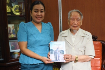 Một đời làm 