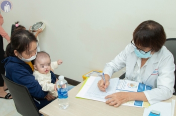 Operation Smile: Phẫu thuật miễn phí cho trẻ bị dị tật bẩm sinh