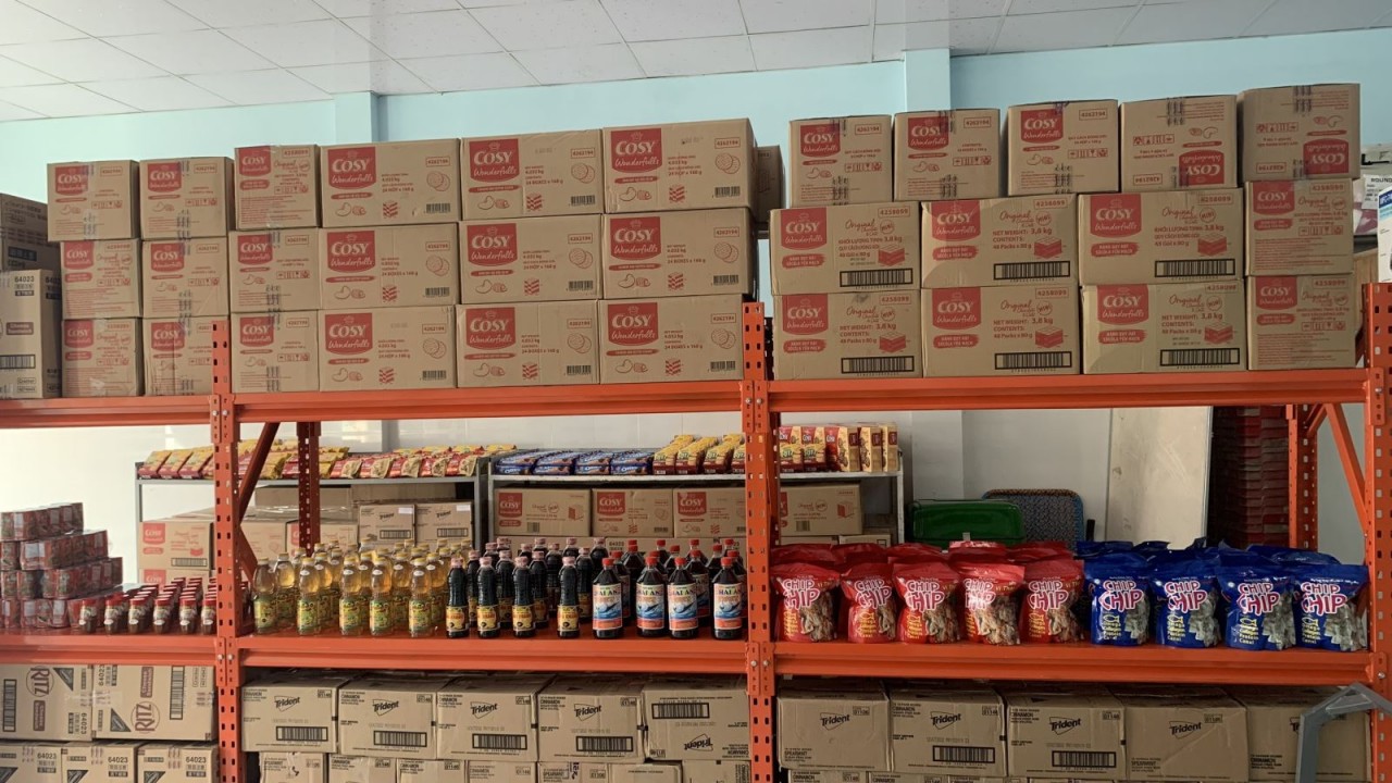 Kho thực phẩm cộng đồng dành cho người khó khăn đầu tiên tại Đồng bằng sông Cửu Long được đặt tại địa chỉ 108/1 Nguyễn Ngọc Nhựt, Phường 4, thành phố Bến Tre, tỉnh Bến Tre. Ảnh: Báo Tin tức