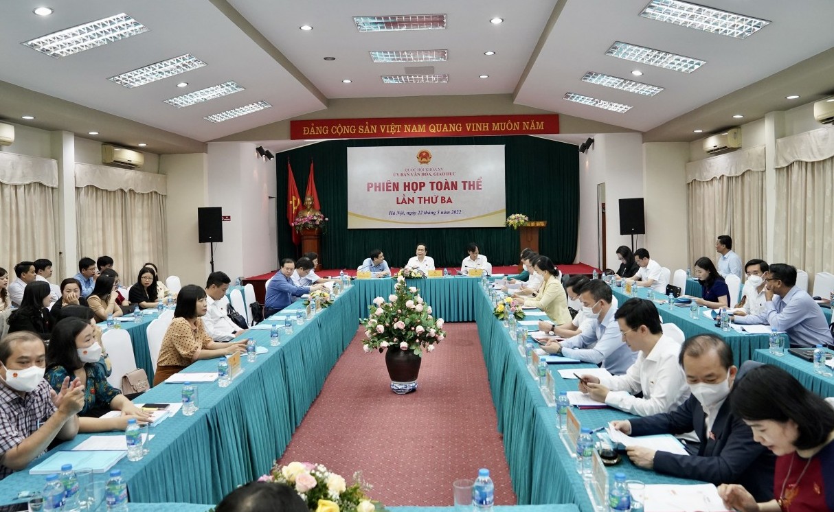 Phiên họp toàn thể lần thứ ba của Uỷ ban Văn hoá, Giáo dục bàn nhiều nội dung quan trọng