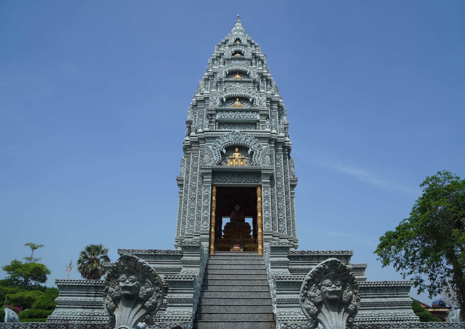 Ngắm những ngôi chùa có kiến trúc độc đáo của người Khmer tại Sóc Trăng Chú thích ảnh