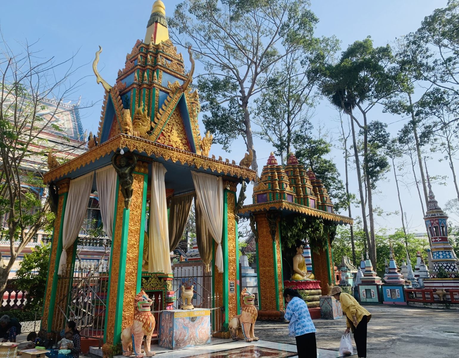 Ngắm những ngôi chùa có kiến trúc độc đáo của người Khmer tại Sóc Trăng Chú thích ảnh