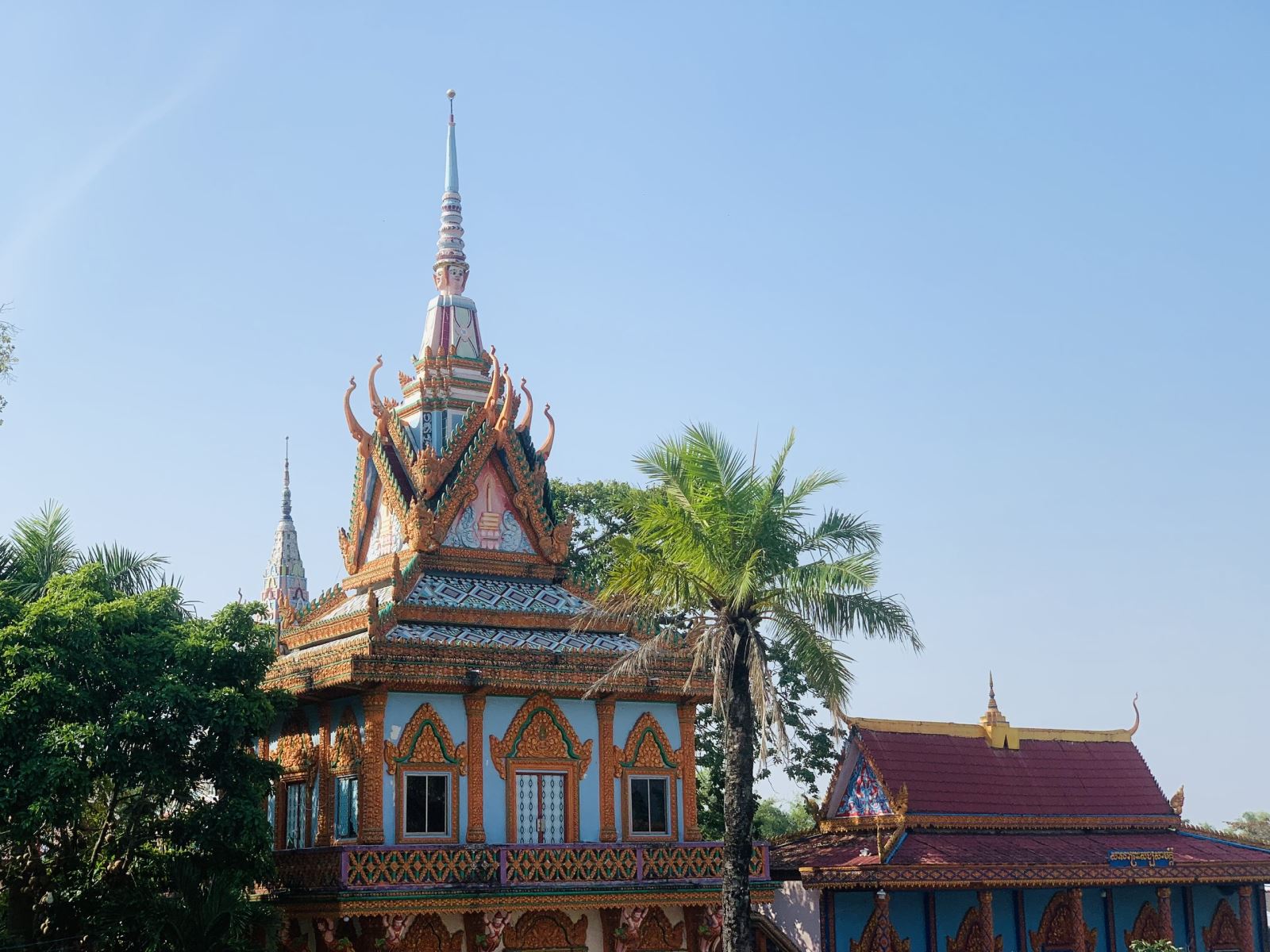 Ngắm những ngôi chùa có kiến trúc độc đáo của người Khmer tại Sóc Trăng Chú thích ảnh