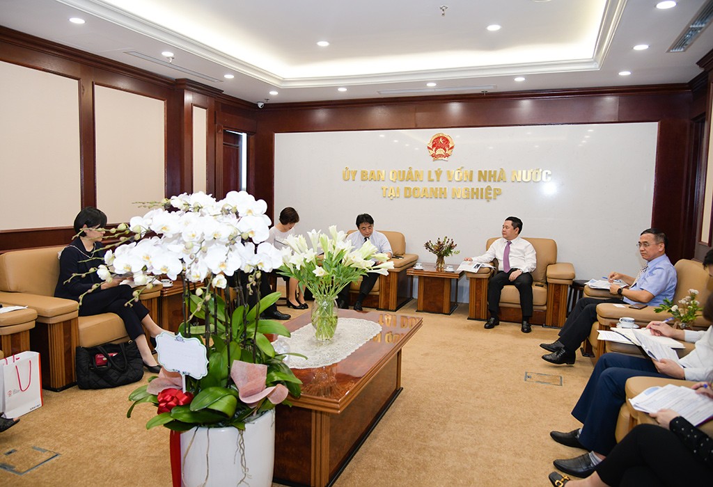 Phó Chủ tịch Ủy ban Quản lý vốn nhà nước tại doanh nghiệp Nguyễn Ngọc Cảnh đã có buổi tiếp và làm việc với đoàn công tác của Ngân hàng Hợp tác Quốc tế Nhật Bản (JBIC) do ông Matsuda Noriyasu, Giám đốc Khu vực châu Á - Thái Bình Dương của JBIC dẫn đầu