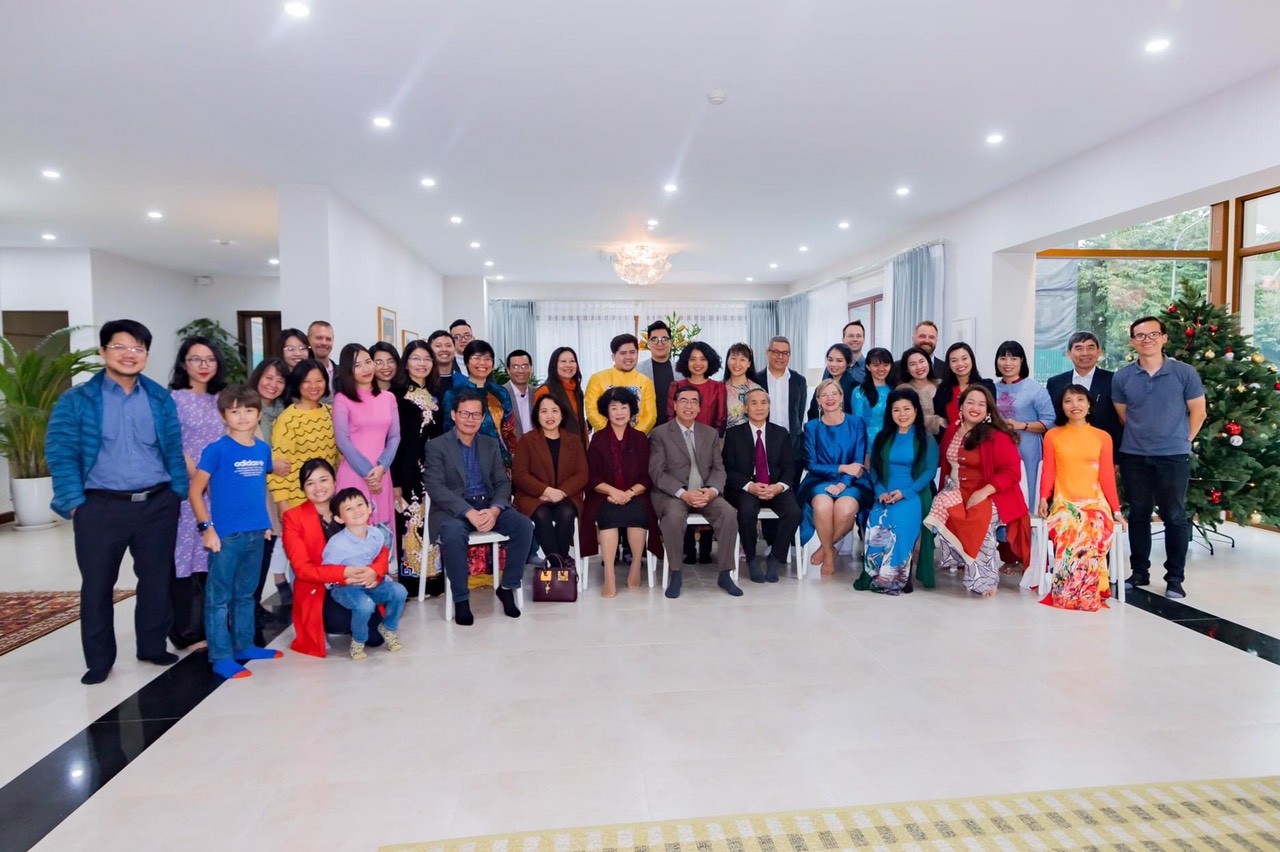 Sự kiện - Triển lãm ảnh Ký ức Thuỵ Điển - Việt Nam nhân kỷ niệm 50 năm quan hệ ngoại giao Việt Nam - Thuy Dien tại Hà Nội