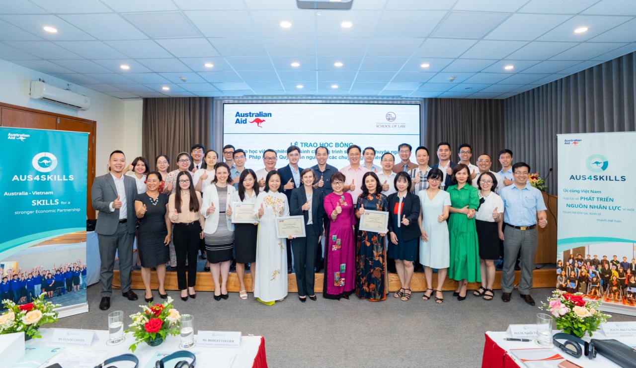 Các học viên nhận học bổng chụp ảnh 