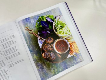 Bún chả Hà Nội được đưa vào sách nấu ăn mừng Đại lễ Bạch kim của Nữ hoàng Anh