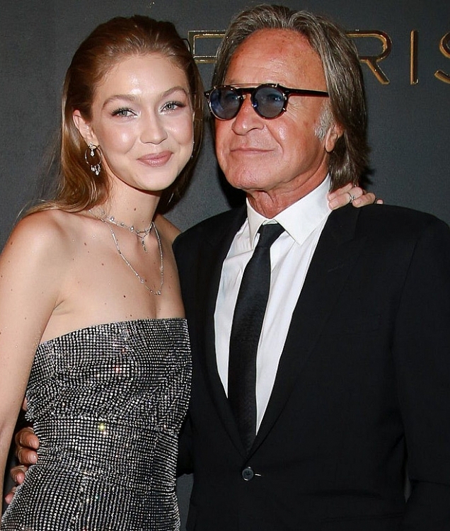 Gigi Hadid và Zayn Malik chào đón con gái đầu lòng