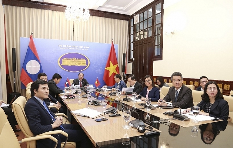 Việt Nam- Lào: thống nhất sớm mở lại cửa khẩu và đường bay thương mại giữa hai nước