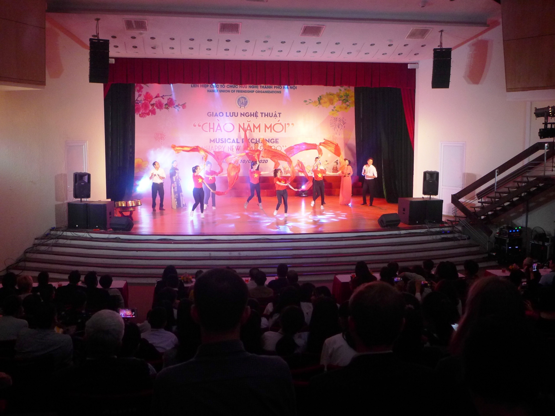 haufo to chuc giao luu nghe thuat chao mung nam moi 2020
