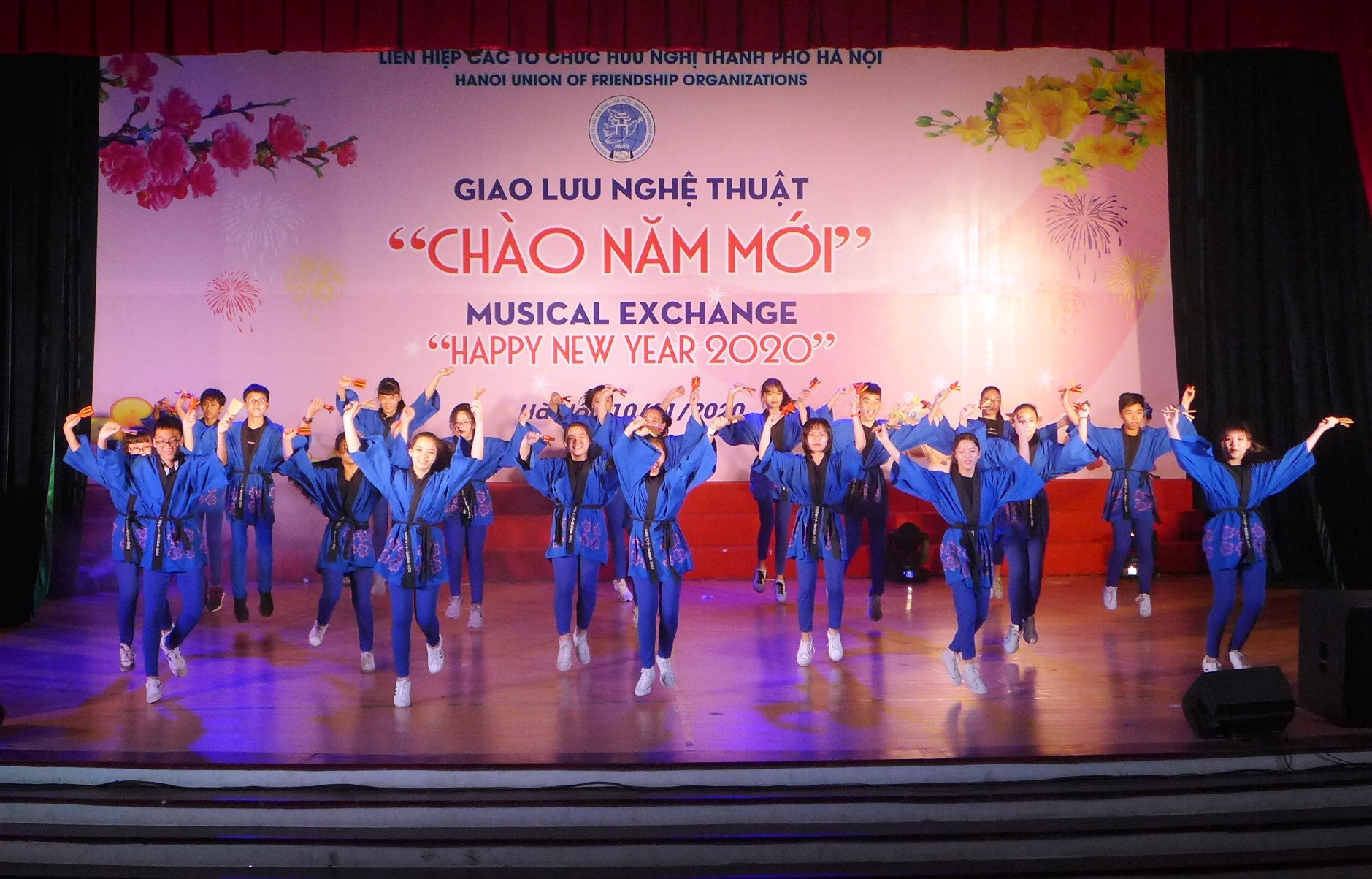 haufo to chuc giao luu nghe thuat chao mung nam moi 2020