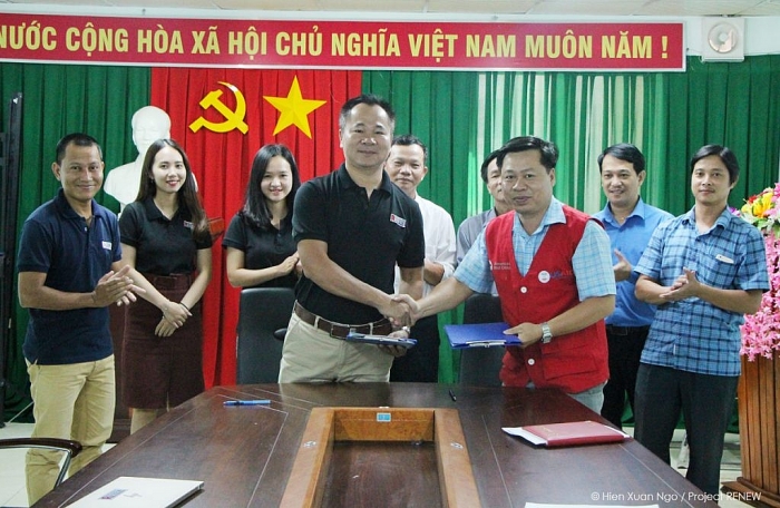 renew truyen thong giup nguoi dan quang ngai tranh bom min