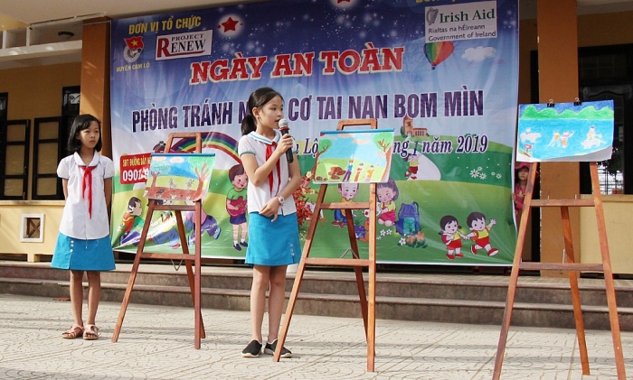renew truyen thong giup nguoi dan quang ngai tranh bom min